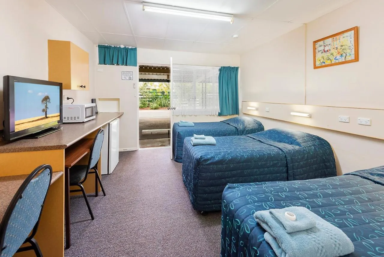 Roma Motel 3*,  Australia