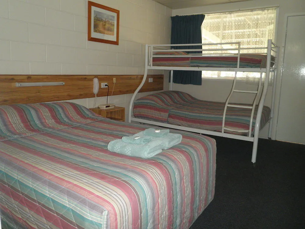 Roma Motel 3*,  Australia
